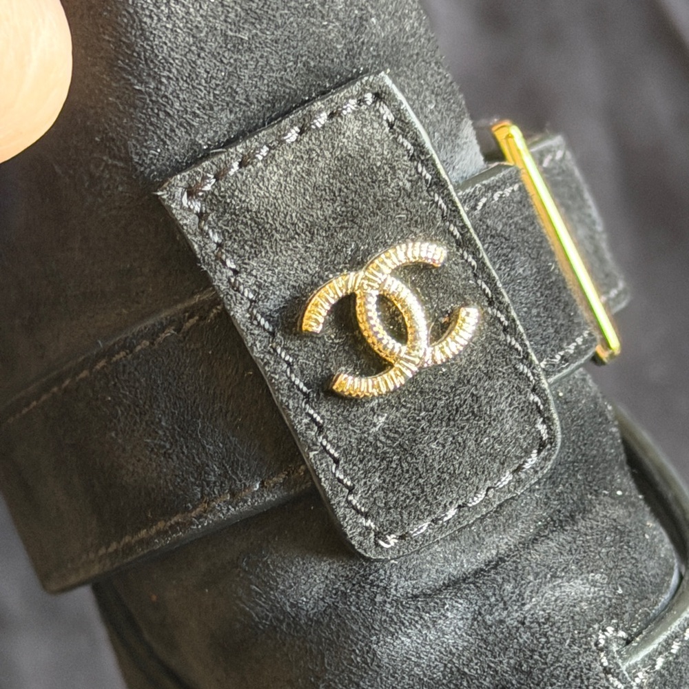 🖤Chanel🖤Strappy 'CC' Suede & Patent Ankle Boots - Picture 6 of 12